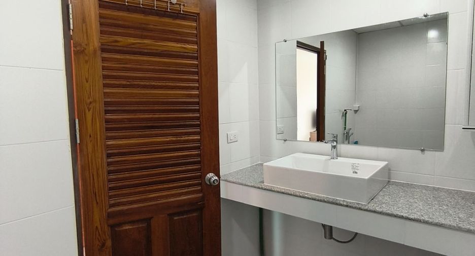 For rent studio condo in Bang Lamung, Chonburi