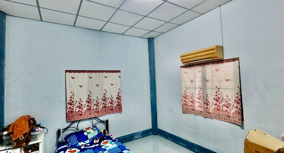 For sale 3 bedrooms house in Phanom Sarakham, Chachoengsao