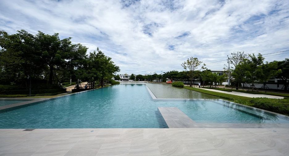 For rent and for sale 4 bedrooms house in Bang Phli, Samut Prakan