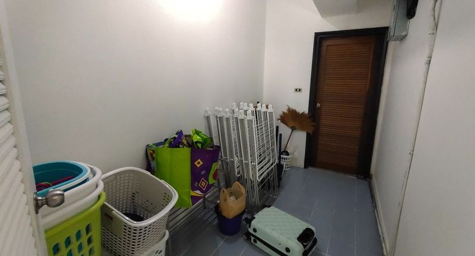 ให้เช่า 5 ห้องนอน คอนโด ใน วัฒนา, กรุงเทพฯ