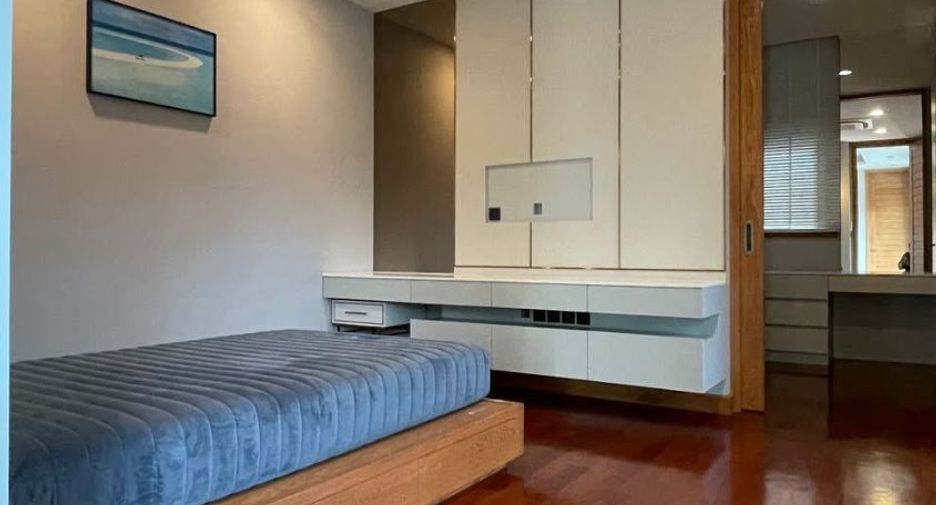 For rent 3 bedrooms house in Saphan Sung, Bangkok