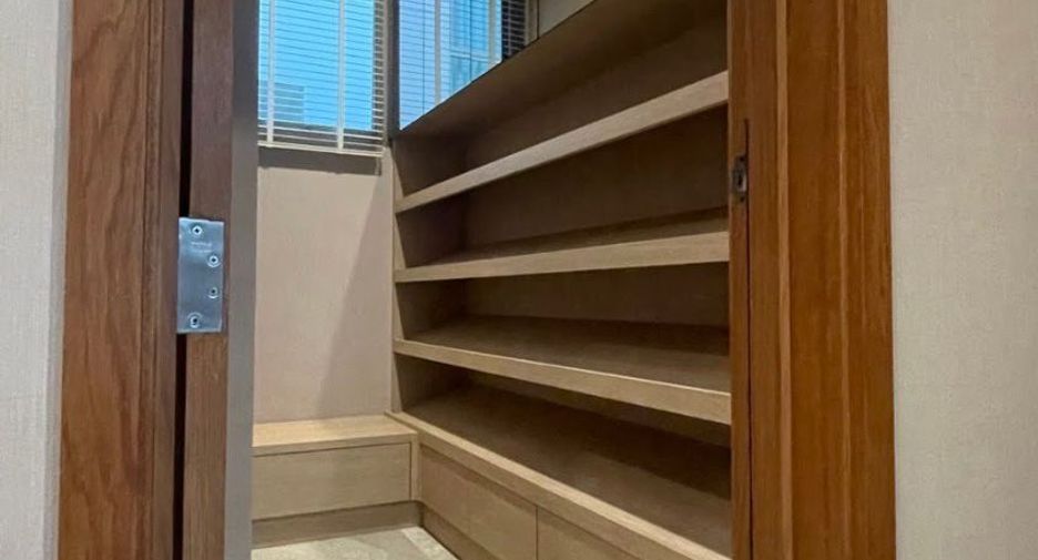 For rent 3 bedrooms house in Saphan Sung, Bangkok