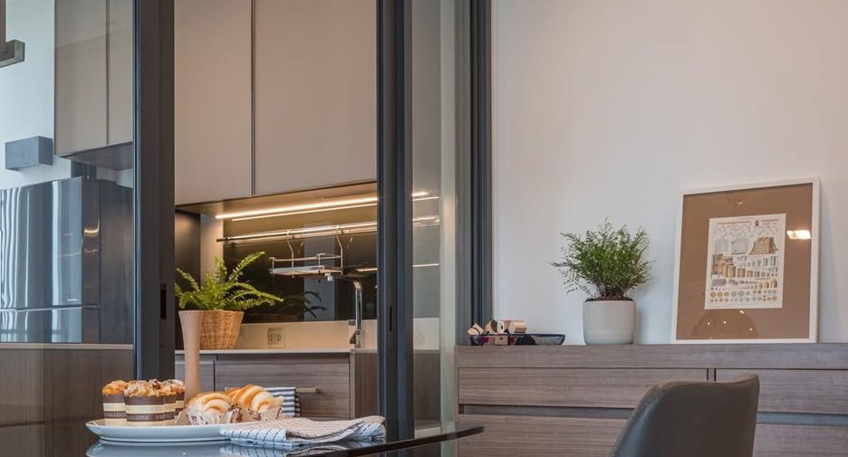 For rent 2 ベッドルーム condo in Phaya Thai, Bangkok