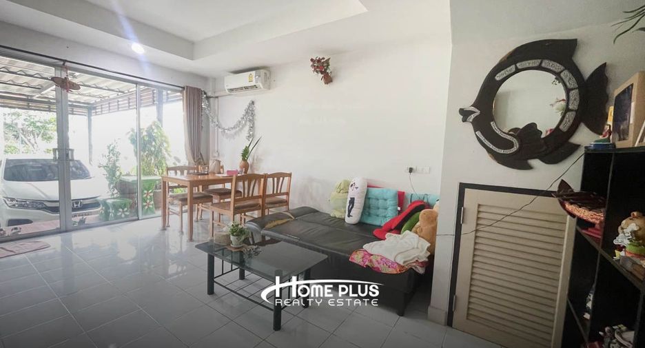 For rent そして for sale 3 ベッドルーム townhouse in Lam Luk Ka, Pathum Thani