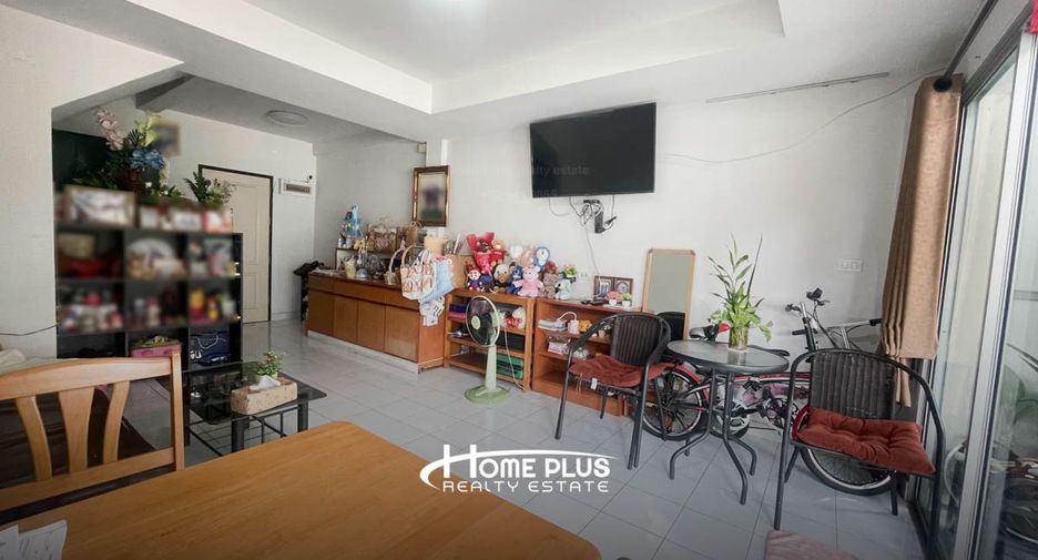 For rent そして for sale 3 ベッドルーム townhouse in Lam Luk Ka, Pathum Thani