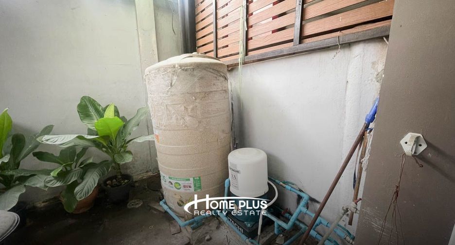 For rent そして for sale 3 ベッドルーム townhouse in Lam Luk Ka, Pathum Thani