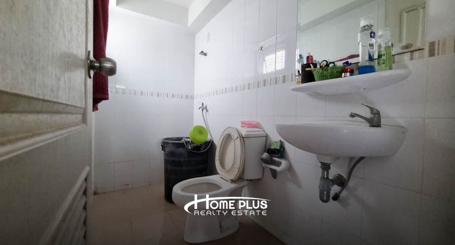 For rent そして for sale 3 ベッドルーム townhouse in Lam Luk Ka, Pathum Thani
