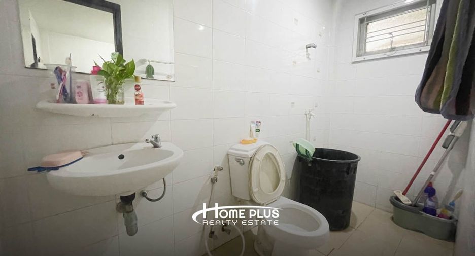 For rent そして for sale 3 ベッドルーム townhouse in Lam Luk Ka, Pathum Thani