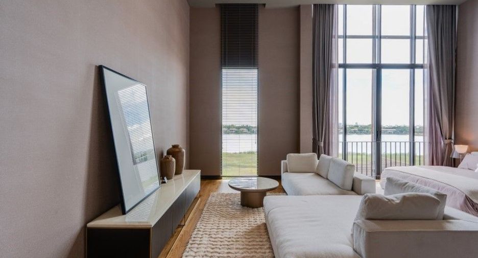 For sale 4 bedrooms house in Don Mueang, Bangkok