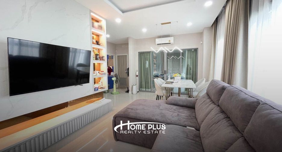 For sale 3 bedrooms house in Mueang Pathum Thani, Pathum Thani