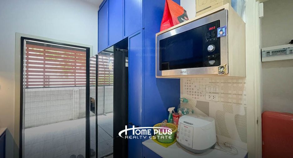 For sale 3 bedrooms house in Mueang Pathum Thani, Pathum Thani