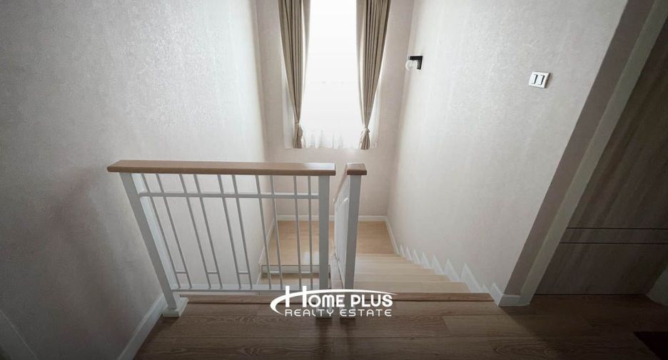 For sale 3 bedrooms house in Mueang Pathum Thani, Pathum Thani