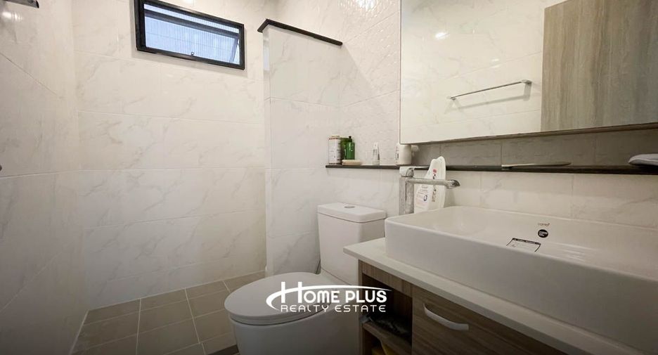 For sale 3 bedrooms house in Mueang Pathum Thani, Pathum Thani