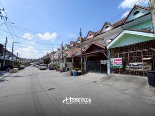 For sale 2 bedrooms townhouse in Phra Khanong, Bangkok