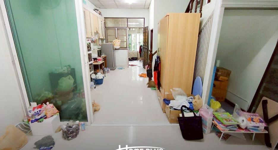 出售 2 卧室 联排别墅 在 Phra Khanong, 曼谷