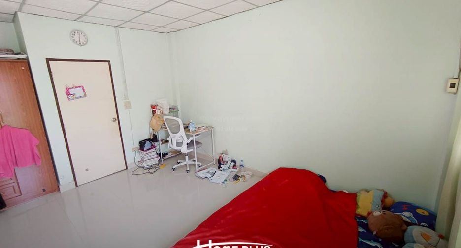 出售 2 卧室 联排别墅 在 Phra Khanong, 曼谷