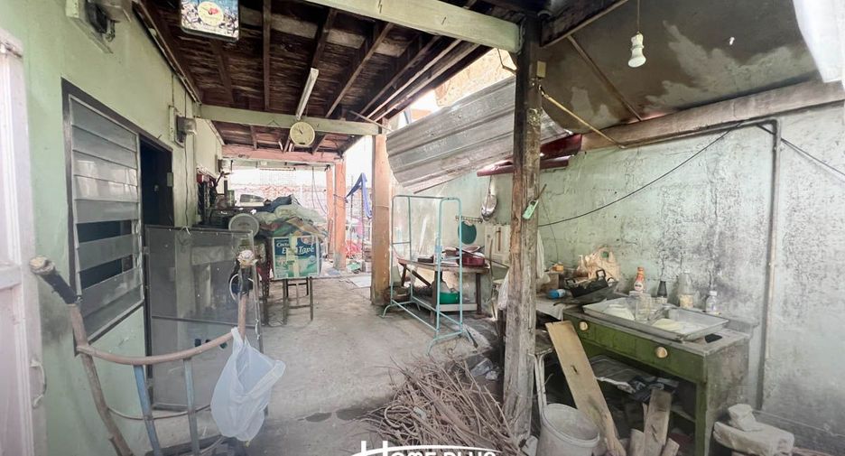 For sale 6 bedrooms house in Bang Phlat, Bangkok