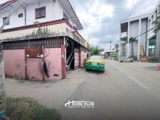 For sale 6 ベッドルーム house in Bang Phlat, Bangkok