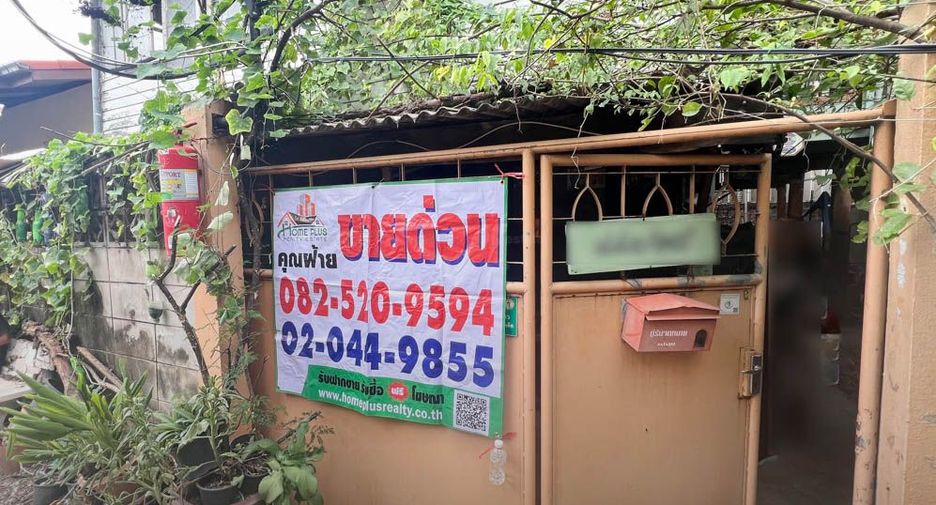 For sale 6 bedrooms house in Bang Phlat, Bangkok
