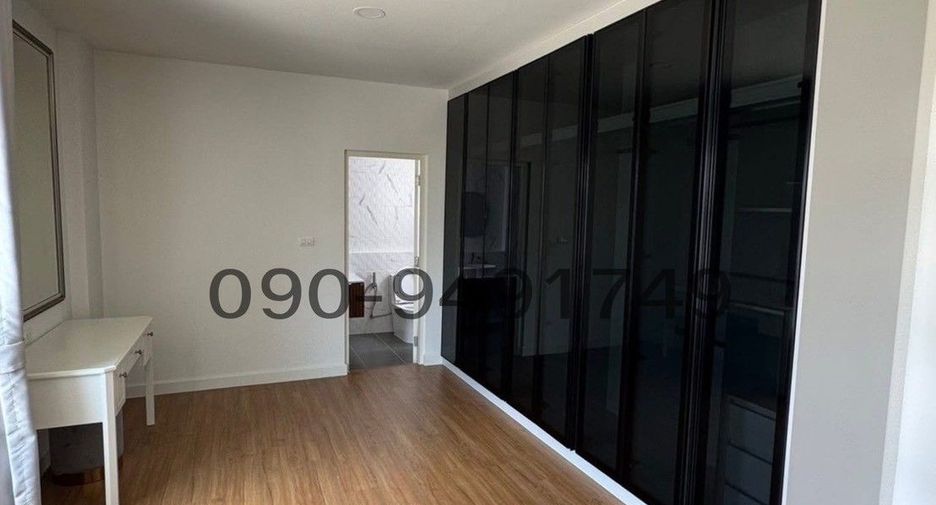 For rent 4 bedrooms house in Bang Bo, Samut Prakan