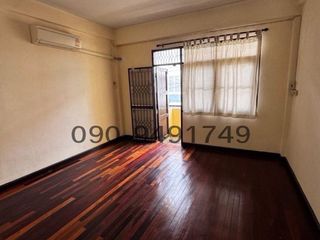 For rent 4 bedrooms townhouse in Bang Na, Bangkok