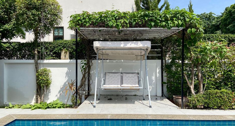 For rent and for sale 4 bedrooms villa in Mueang Chiang Mai, Chiang Mai