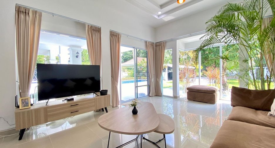 For rent and for sale 4 bedrooms villa in Mueang Chiang Mai, Chiang Mai