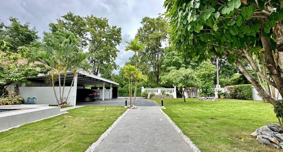 For rent and for sale 4 bedrooms villa in Mueang Chiang Mai, Chiang Mai