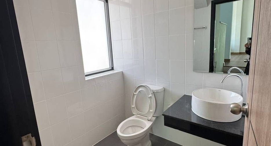 Haus zur Miete mit 3 Zimmer in Mueang Chon Buri, Chonburi