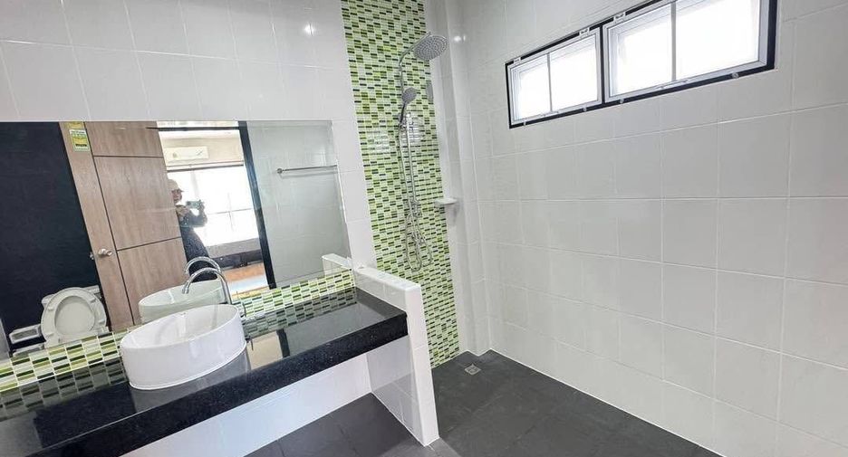 Haus zur Miete mit 3 Zimmer in Mueang Chon Buri, Chonburi