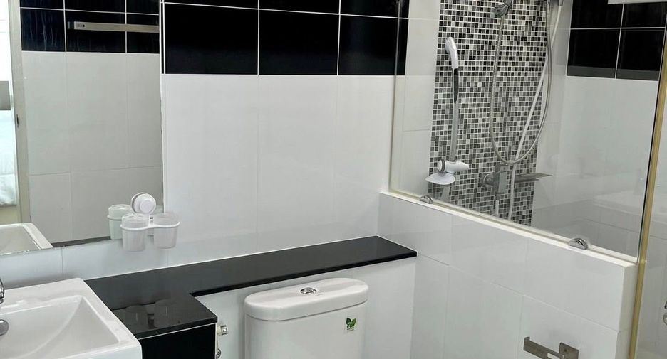 For rent 3 bedrooms house in East Pattaya, Pattaya
