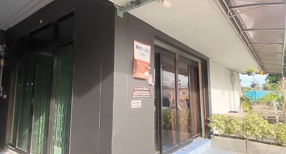 For sale 18 bedrooms apartment in Si Racha, Chonburi