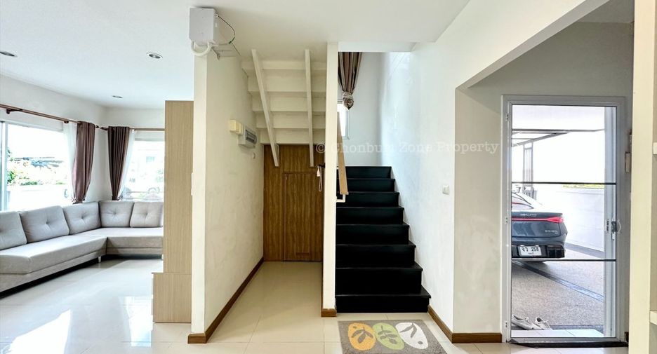 For sale 3 bedrooms house in Si Racha, Chonburi