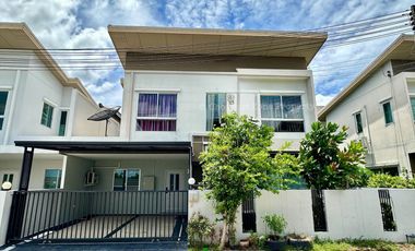 For sale 3 bedrooms house in Si Racha, Chonburi