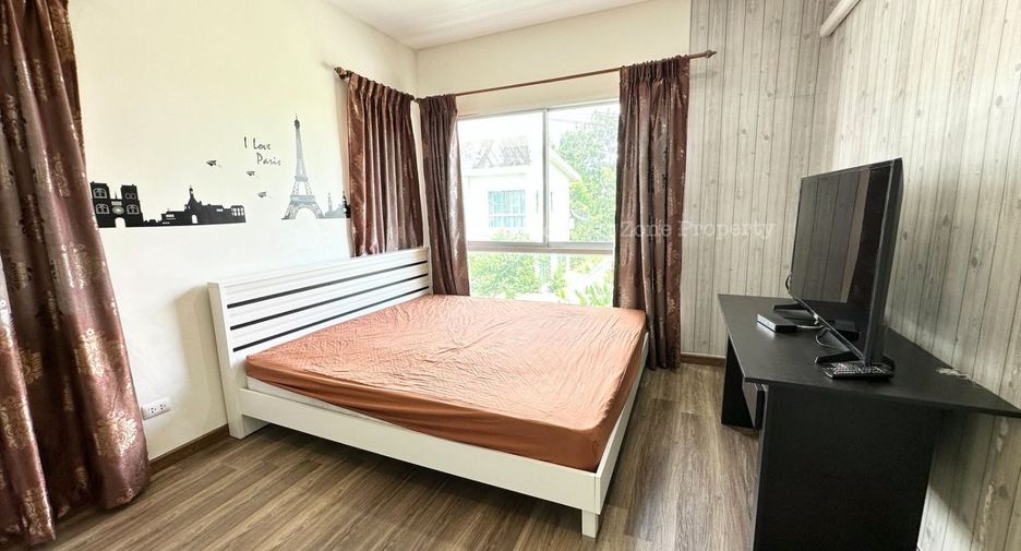 For sale 3 bedrooms house in Si Racha, Chonburi