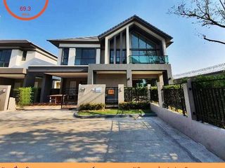 For sale 4 ベッドルーム house in Saphan Sung, Bangkok