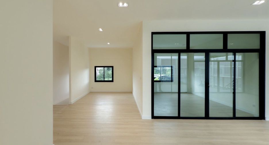 Haus zum Kauf mit 3 Zimmer in Mueang Chiang Mai, Chiang Mai