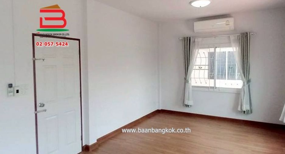 Haus zum Kauf mit 3 Zimmer in Nong Chok, Bangkok