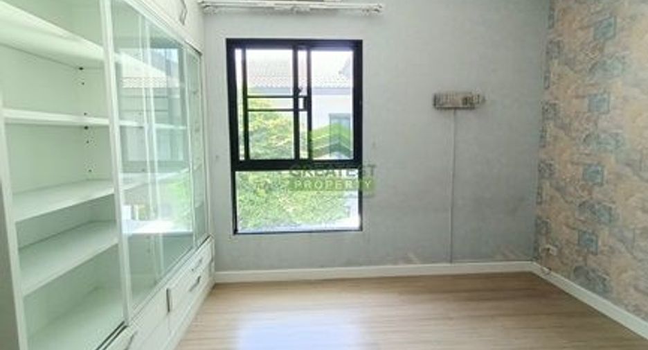 For sale 4 ベッドルーム house in Nong Khaem, Bangkok