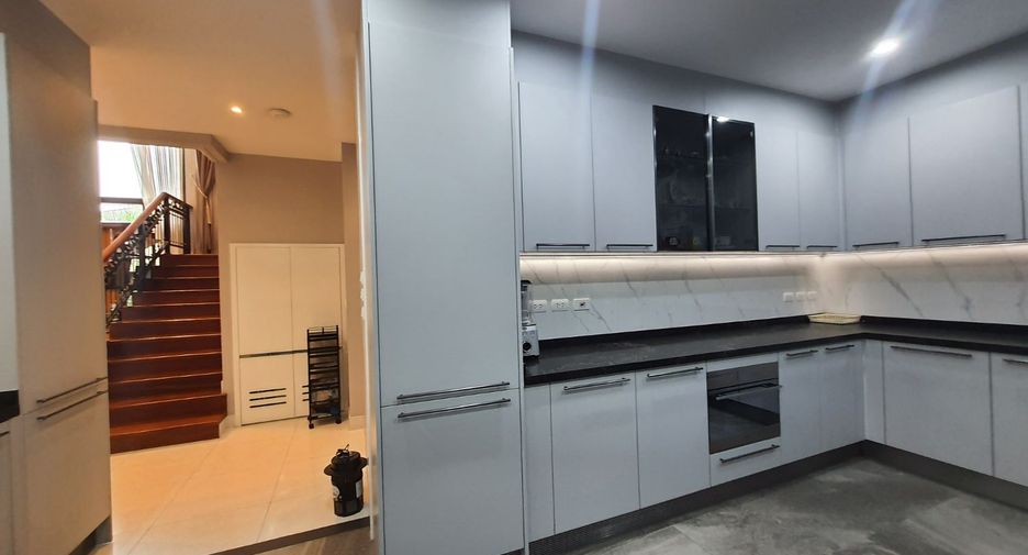 For sale 4 bedrooms house in Bang Kruai, Nonthaburi