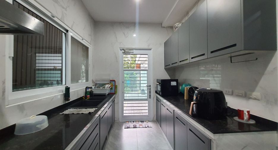 For sale 4 bedrooms house in Bang Kruai, Nonthaburi
