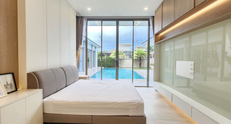 For sale 4 bedrooms villa in Hua Hin, Prachuap Khiri Khan