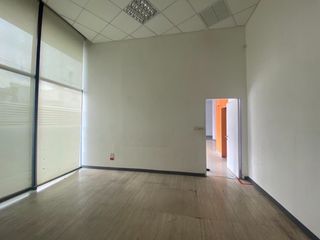 For rent retail Space in Bang Rak, Bangkok