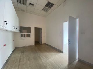 For rent retail Space in Bang Rak, Bangkok