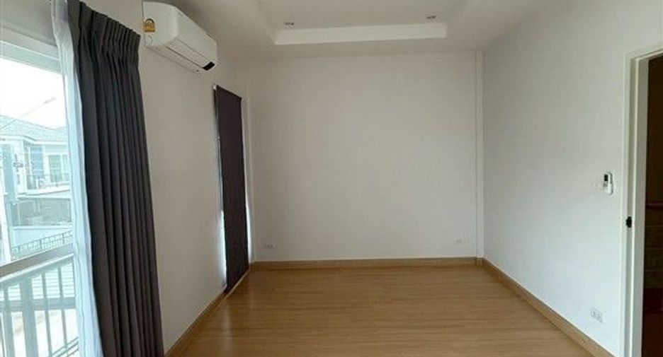 Reihenhaus zur Miete und zum Kauf mit 3 Zimmer in Lam Luk Ka, Pathum Thani