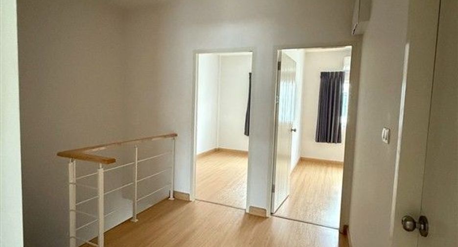 Reihenhaus zur Miete und zum Kauf mit 3 Zimmer in Lam Luk Ka, Pathum Thani