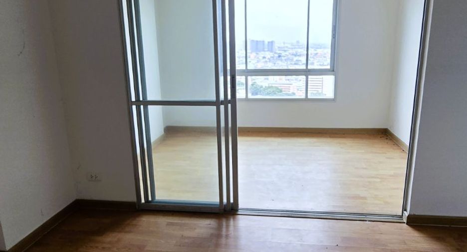 For sale 1 bed condo in Phasi Charoen, Bangkok
