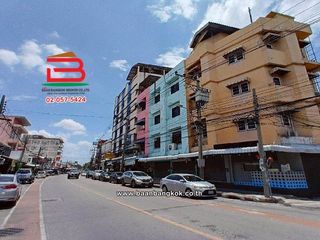 出售 3 卧室 商业空间 在 Mueang Nonthaburi, Nonthaburi