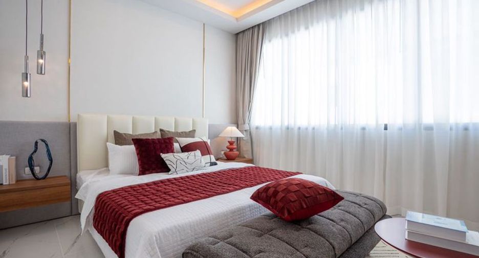 For sale 5 bedrooms villa in Bang Lamung, Chonburi