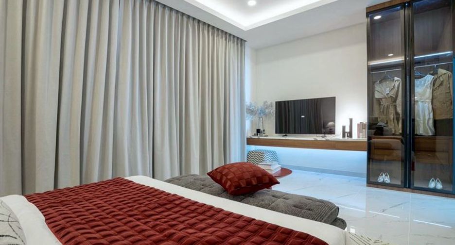 For sale 5 bedrooms villa in Bang Lamung, Chonburi